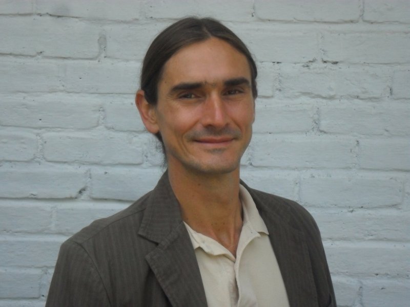 foto Jorge carnet.jpg