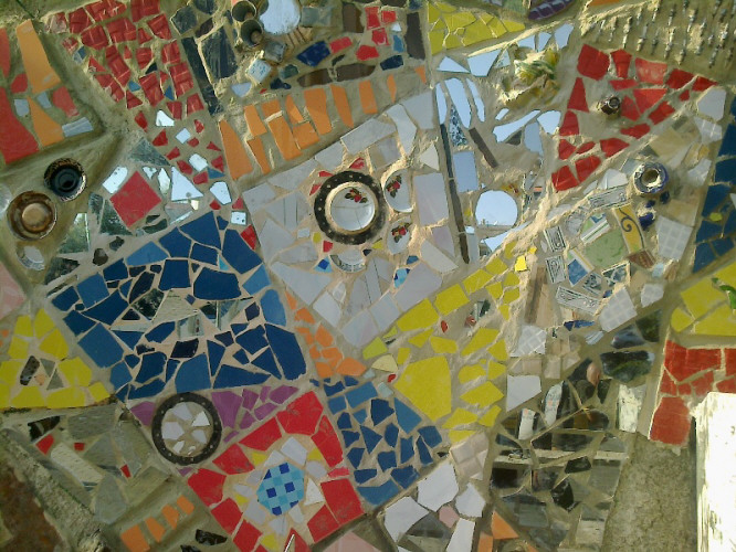 decorating school wall in Damascus.jpg